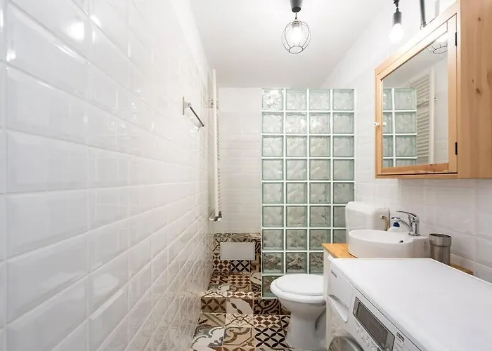 New Era Near Old Town 아파트