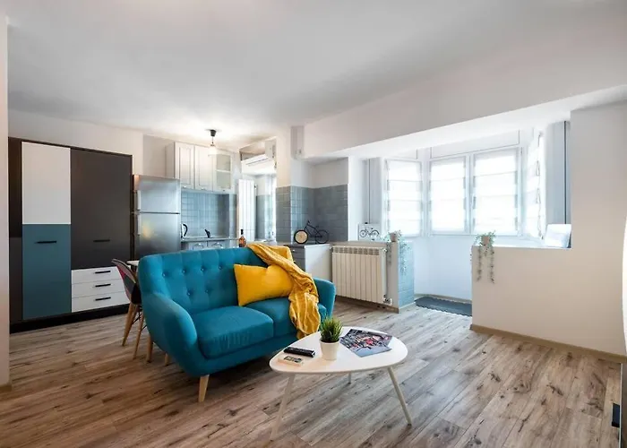 Apartment New Era Near Old Town *